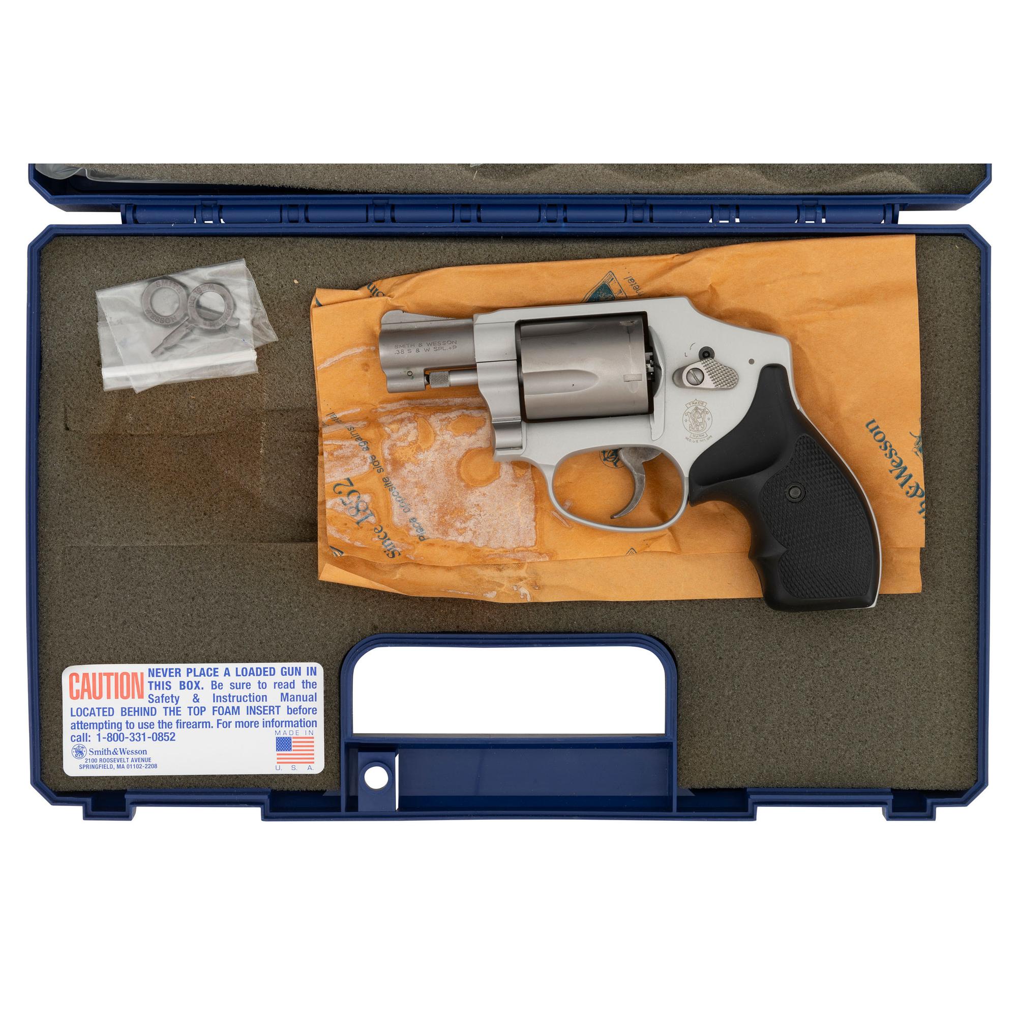 *Smith & Wesson 642-2 Airweight Hammerless .38 Revolver in Box