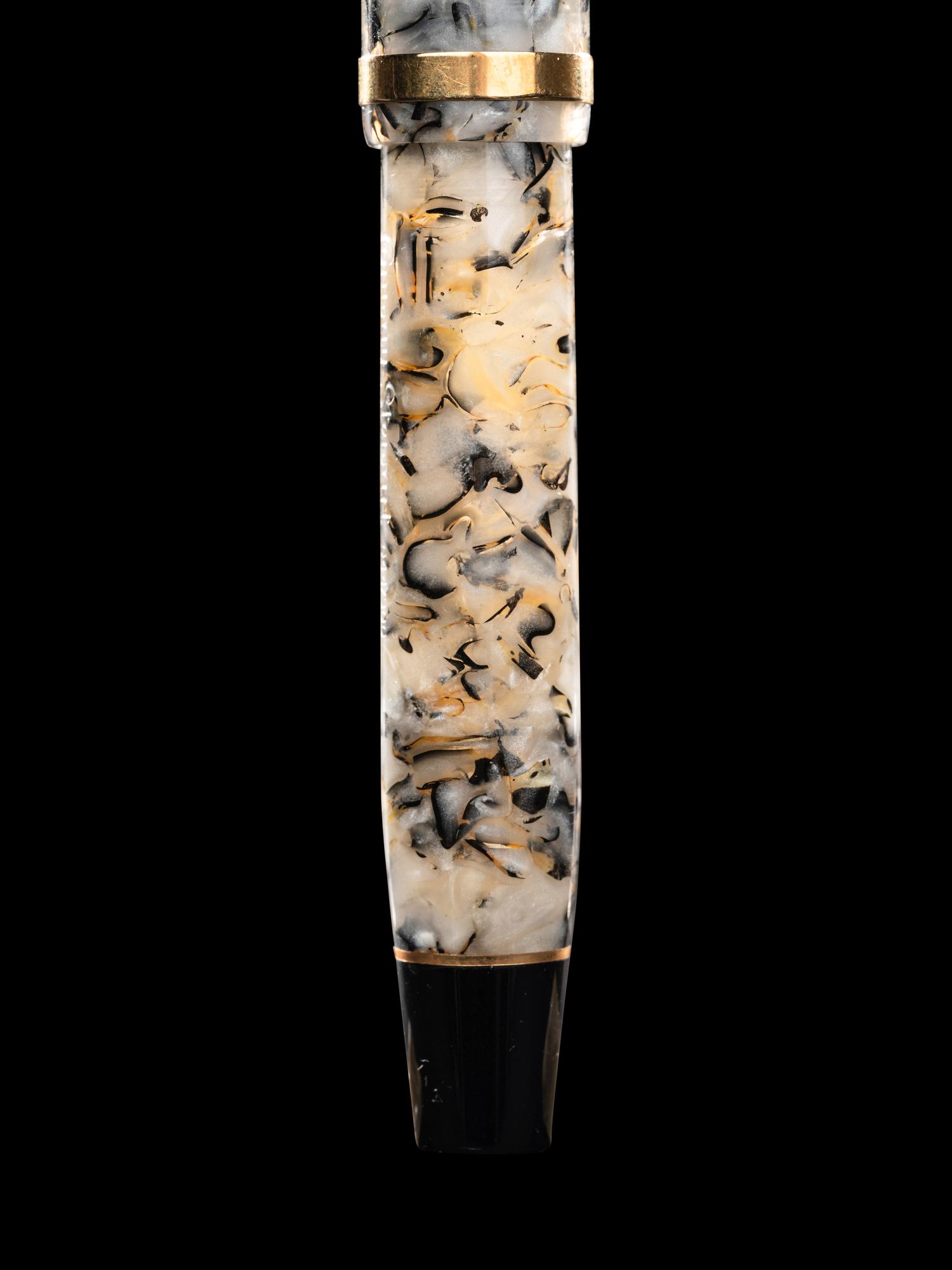 Conway Stewart: Churchill-White Tiger Limited Edition Fountain Pen and Ink Set