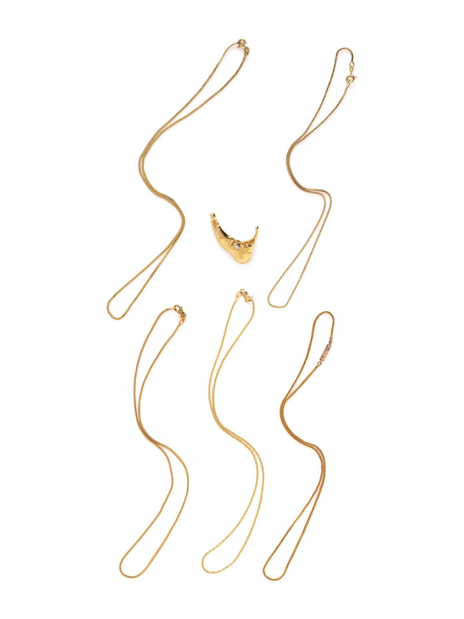 COLLECTION OF YELLOW GOLD JEWELRY