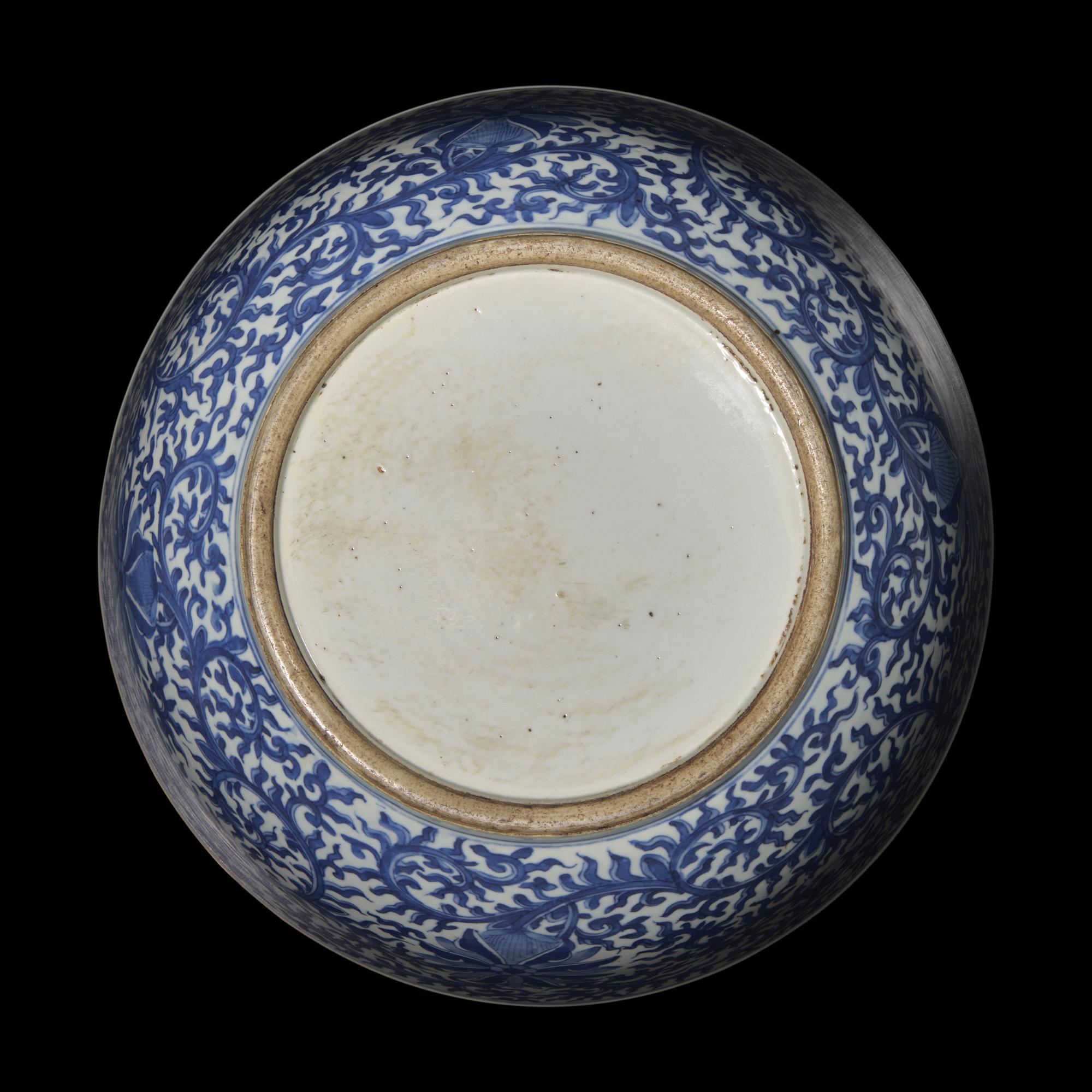 A Large Chinese Blue and White Porcelain 'Lotus Scrolls' Punch Bowl, Qing Dynasty, Probably 18th Century 清中期 青花纏枝花卉紋大碗