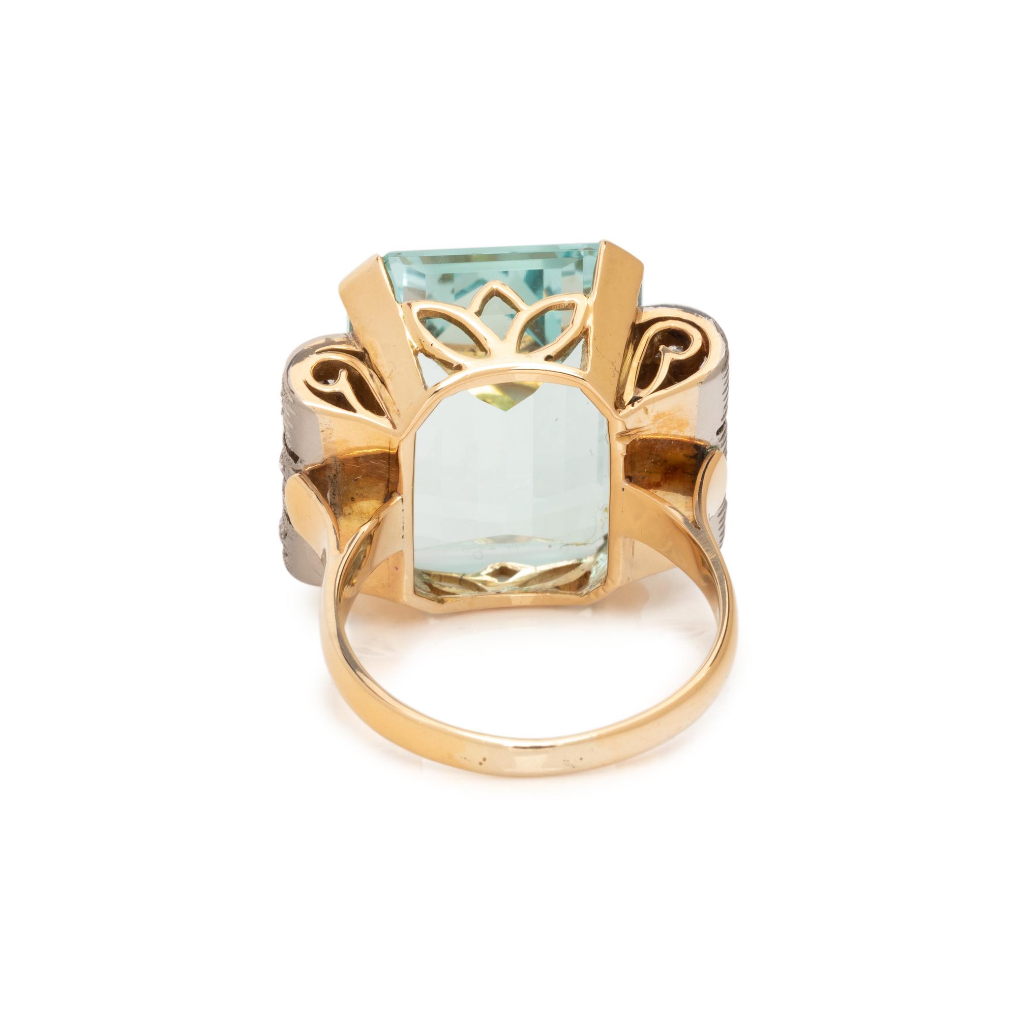 AQUAMARINE AND DIAMOND RING