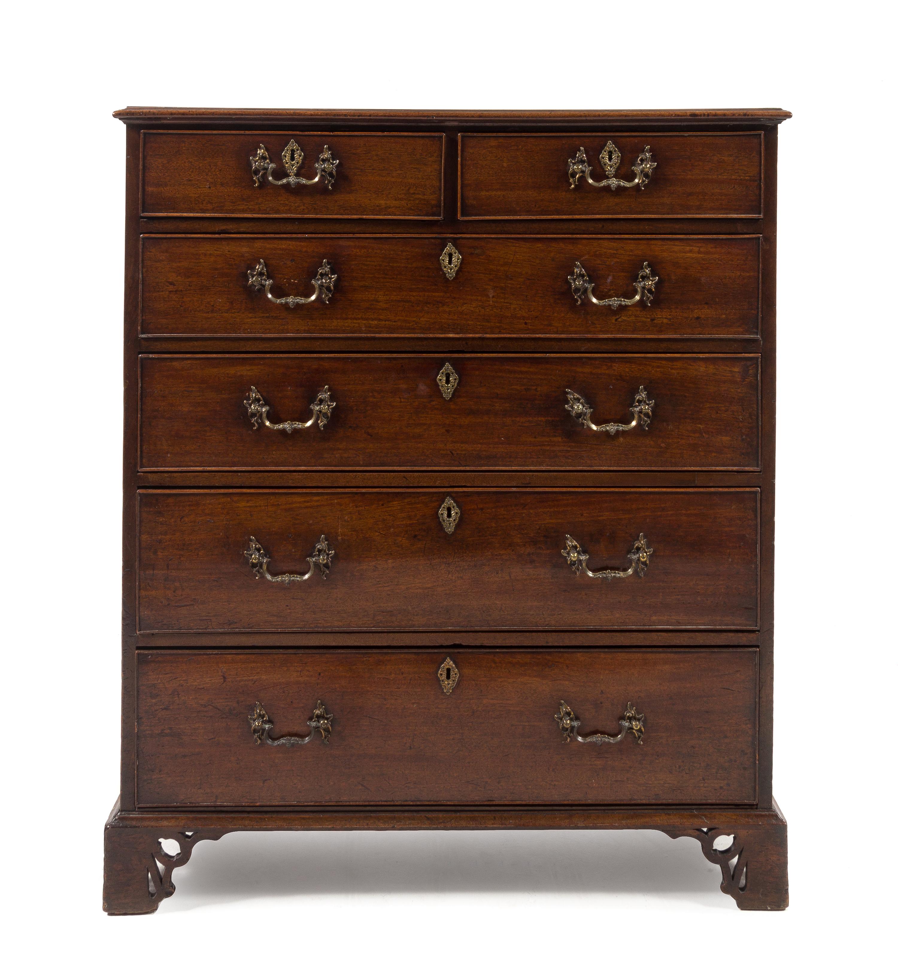 A Chippendale Style Mahogany Chest of Drawers Height 45 x width 37 3/4 x depth 20 inches. — GLOUCESTER, CIRCA 1765