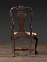A Fine Queen Anne Shell-Carved Walnut Stretcher-Base Claw-and-Ball Foot Compass-Seat Side Chair