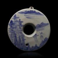 A Korean Blue and White Porcelain 'Landscape' Water Dropper, 19th Century 十九世紀 朝鮮青花山水紋硯滴