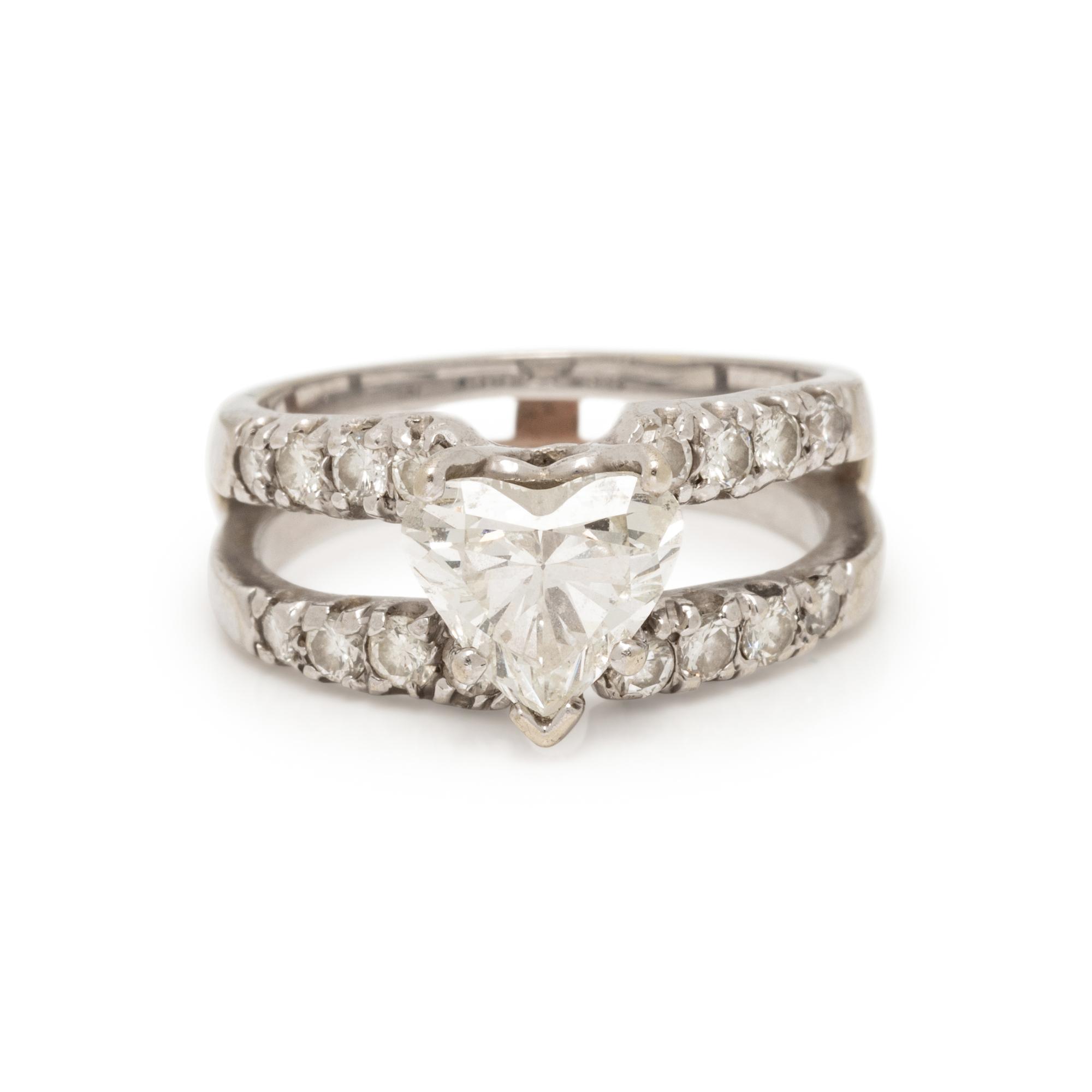 WHITE GOLD AND DIAMOND RING