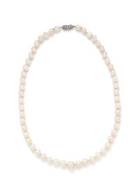 CULTURED PEARL NECKLACE