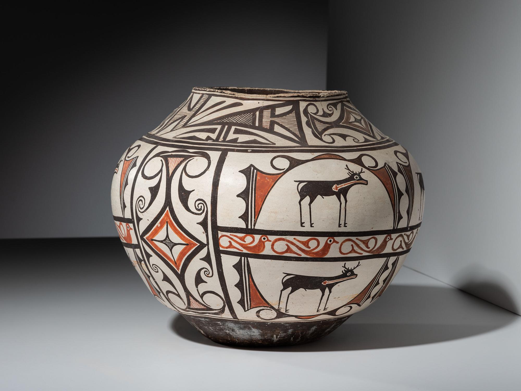 Zuni Polychrome Olla, with Heartline Deer