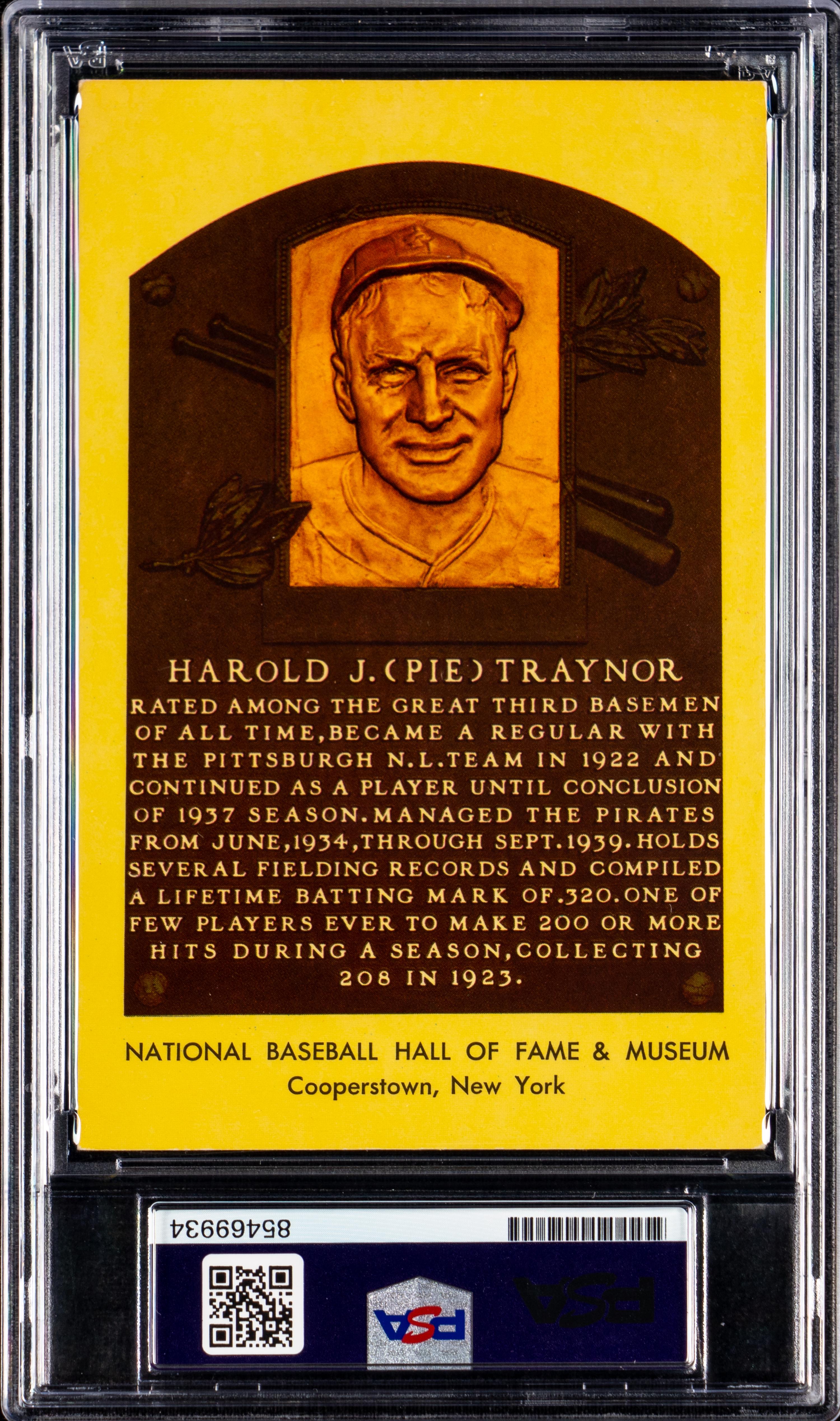 A Pie Traynor Signed Autograph Hall of Fame Postcard (PSA ENCAPSULATED)