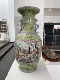 A large Chinese famille rose-decorated "Boys" Vase 粉彩嬰戲圖開光雙耳大瓶 Jiaqing mark ???