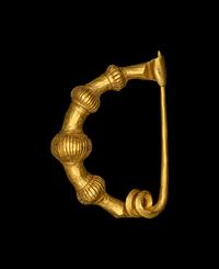 A Thracian Gold Fibula