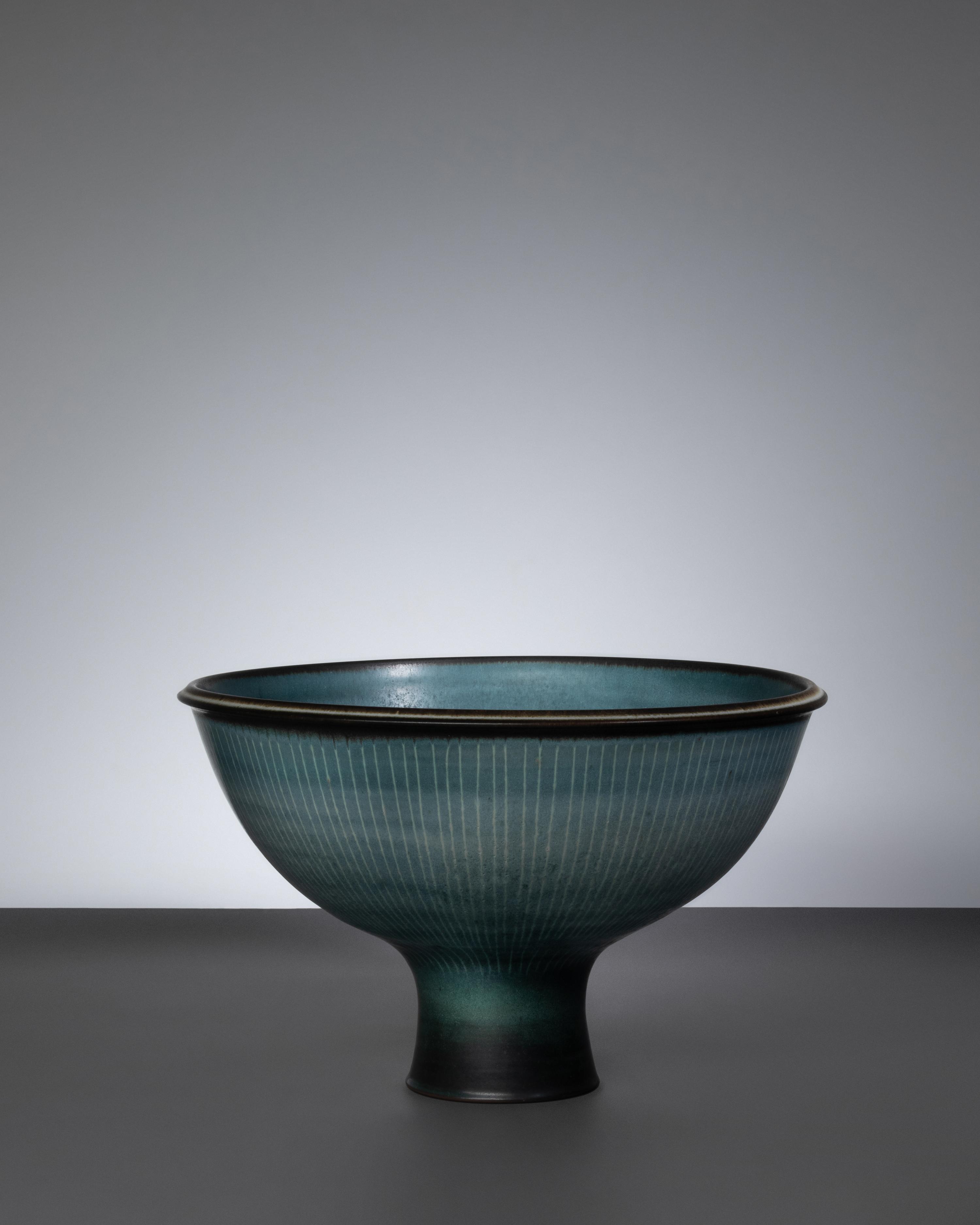 Large Footed Bowl