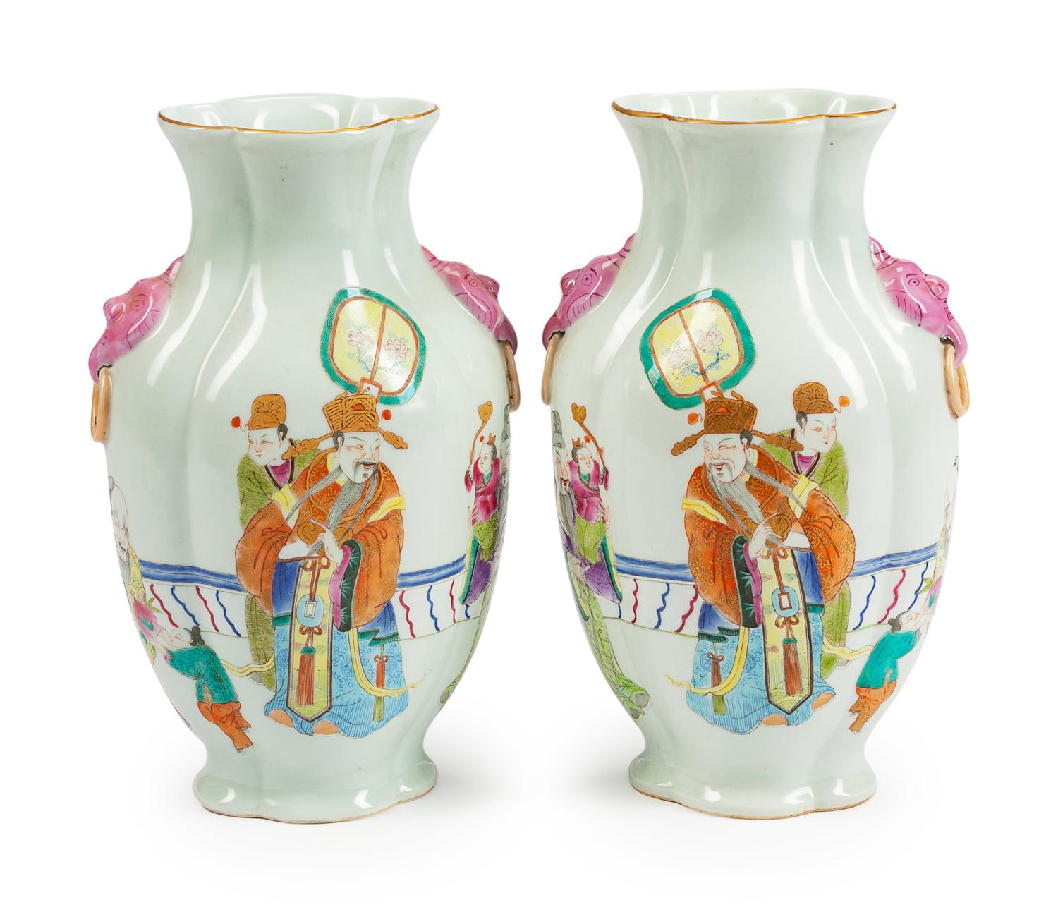A Pair of Chinese Export Porcelain Vases