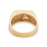 YELLOW GOLD AND DIAMOND RING