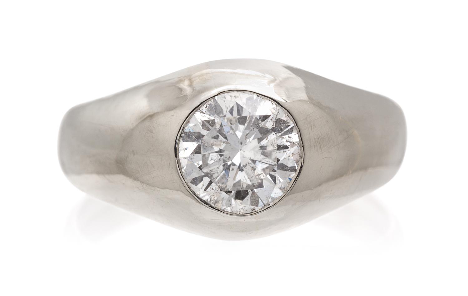 A 14 Karat White Gold and Diamond Ring, 2.90 dwts.