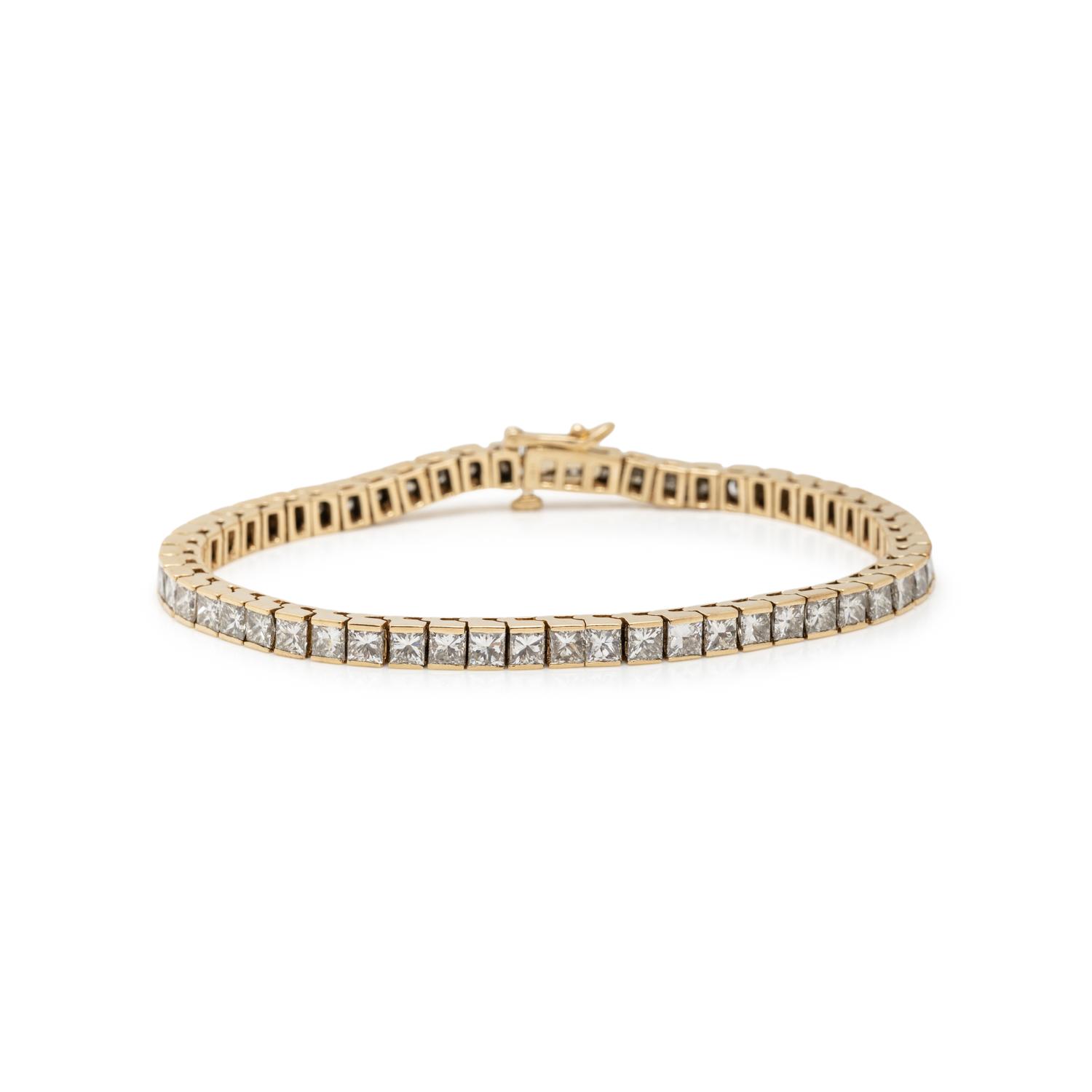 YELLOW GOLD AND DIAMOND LINE BRACELET