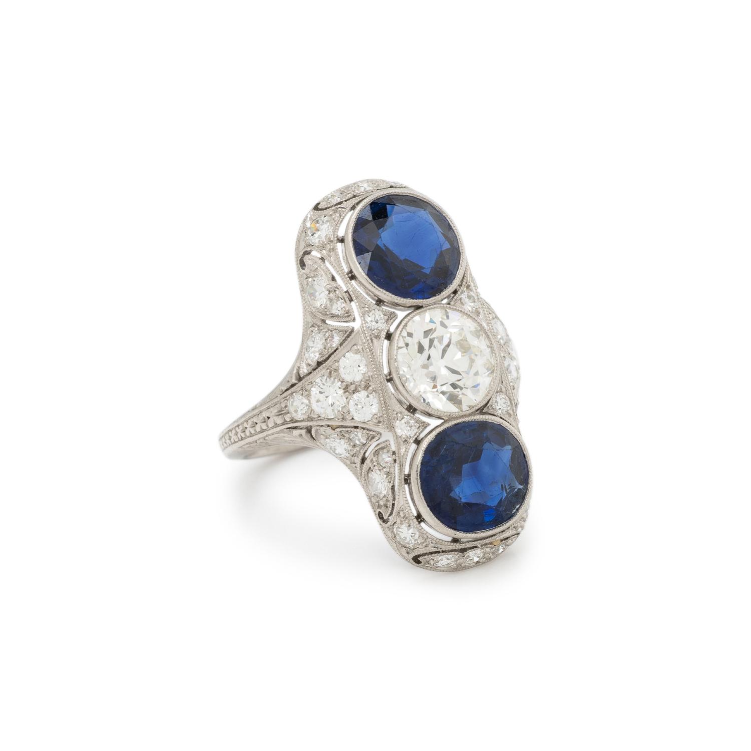 ANTIQUE, DIAMOND AND SAPPHIRE RING