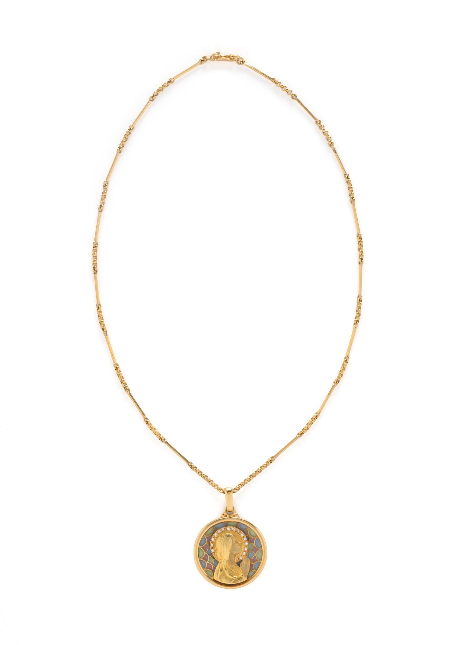 ART NOUVEAU, YELLOW GOLD AND PLIQUE- À-JOUR ENAMEL PENDANT NECKLACE