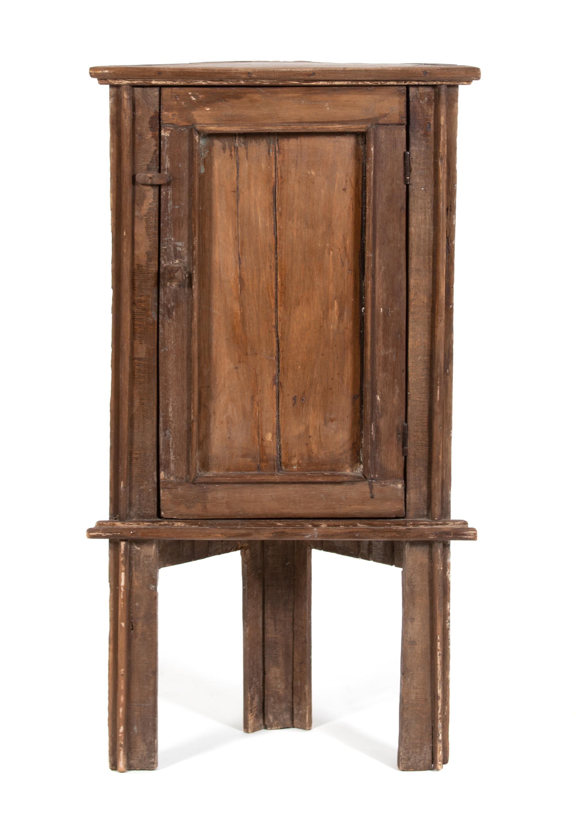 A Continental Carved Oak Painted Corner Cabinet Height 43 1/2 x width 23 1/2 x depth 10 1/2 inches. — 19TH CENTURY