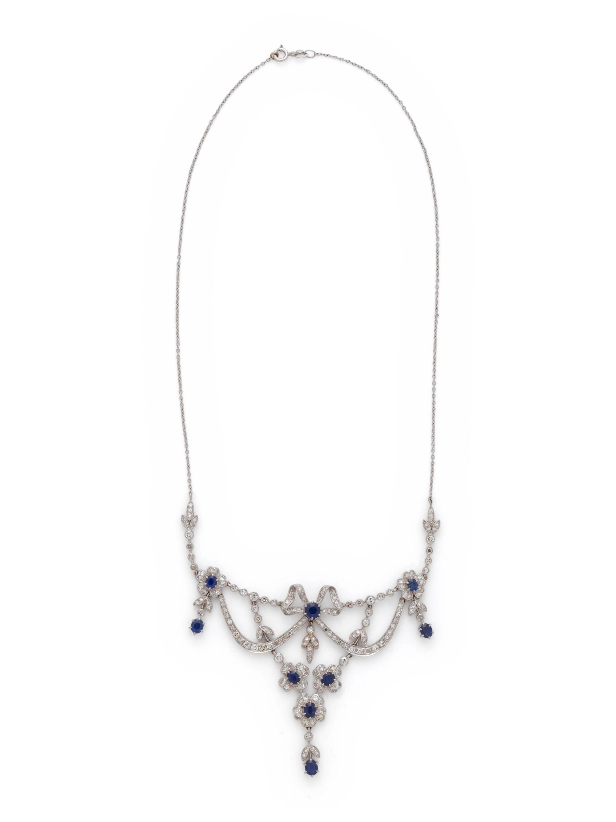 WHITE GOLD, DIAMOND AND SAPPHIRE GARLAND NECKLACE