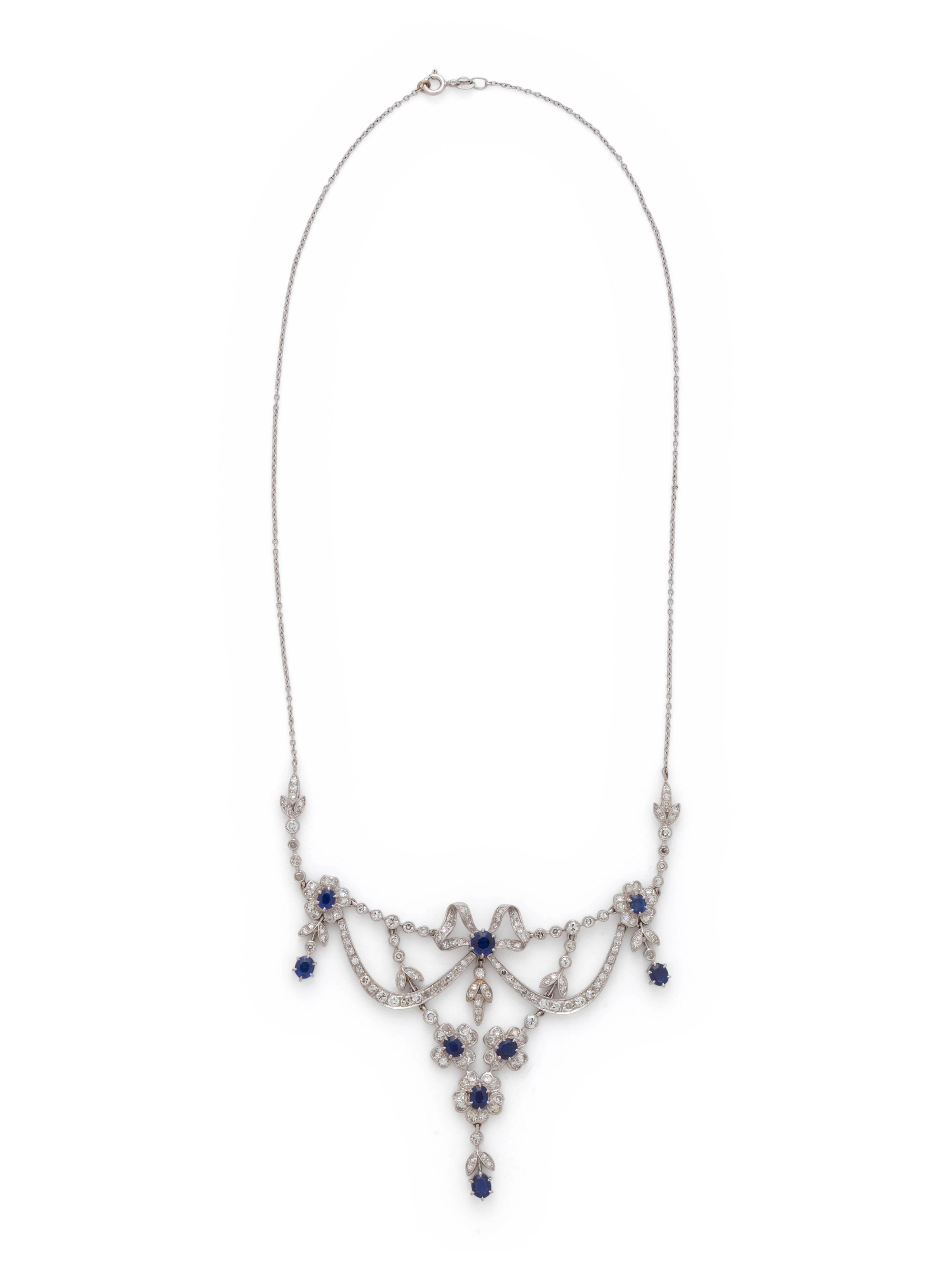 WHITE GOLD, DIAMOND AND SAPPHIRE GARLAND NECKLACE