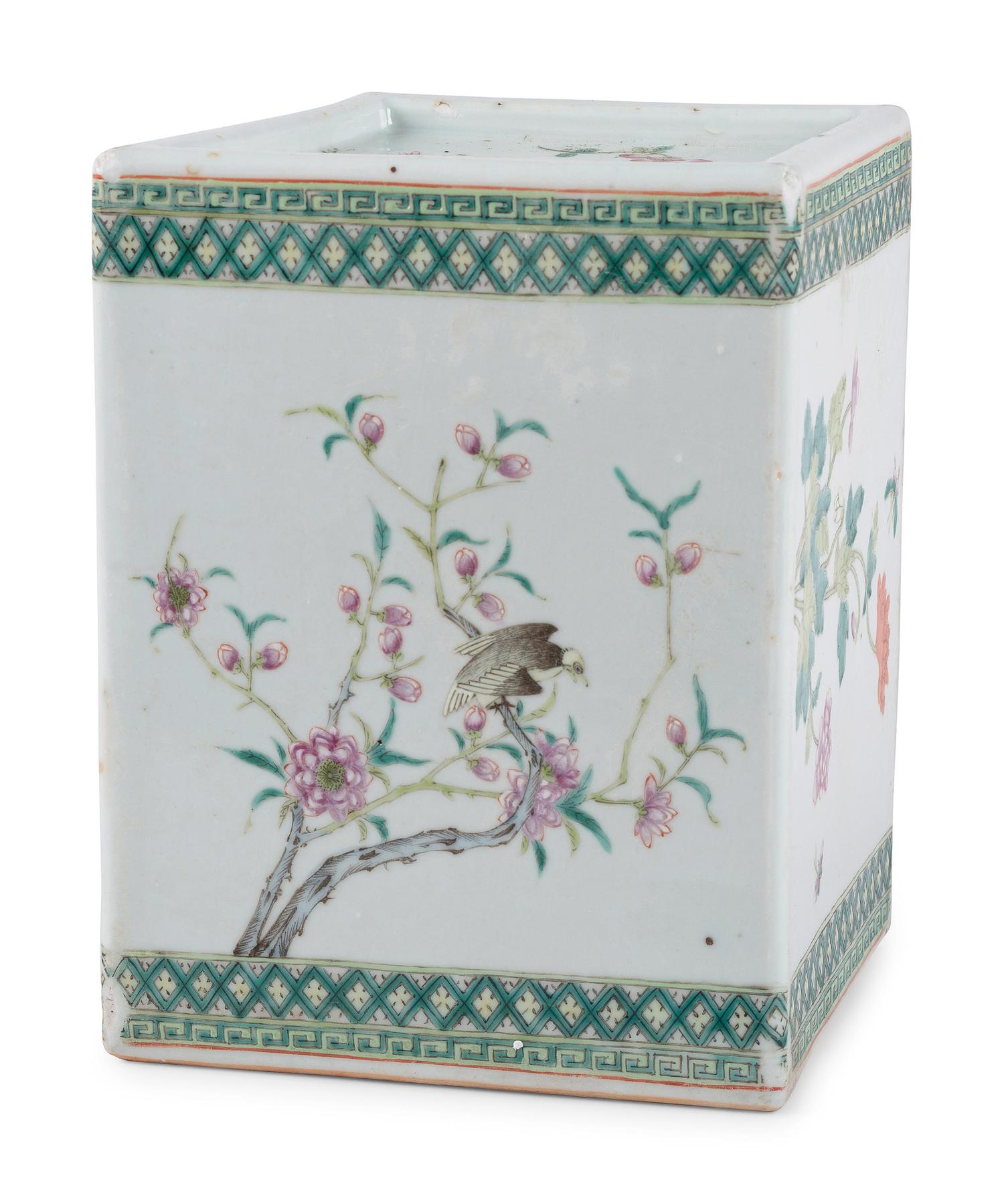A Chinese Export Porcelain Pillow