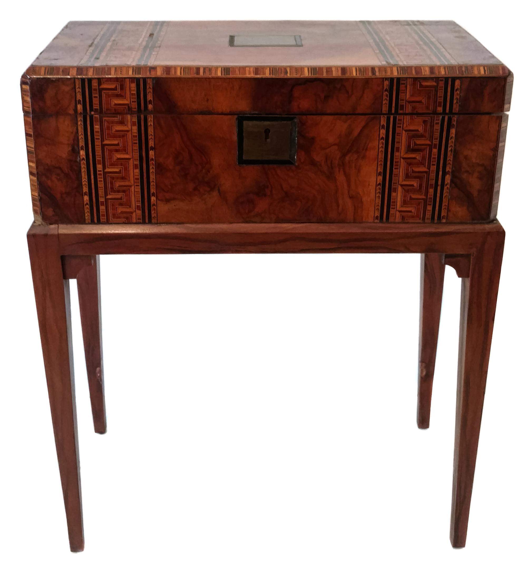 An English Burl Walnut Parquetry Lap Desk on Stand Height 25 1/2 x width 20 1/2 x depth 10 1/4 inches. — 19TH CENTURY