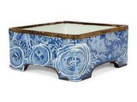 A Chinese Blue and White Porcelain Square Jardinière