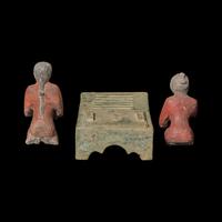 Two Chinese Painted Pottery Figures of Kneeling Liubo Players and A Green Glazed Pottery Model of a Game Board, Liubo, Han Dynasty 漢 彩繪陶六博對弈俑及博局盤