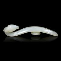 Two Chinese Jade Belt Hooks, Qing Dynasty 清 玉帶鉤兩件