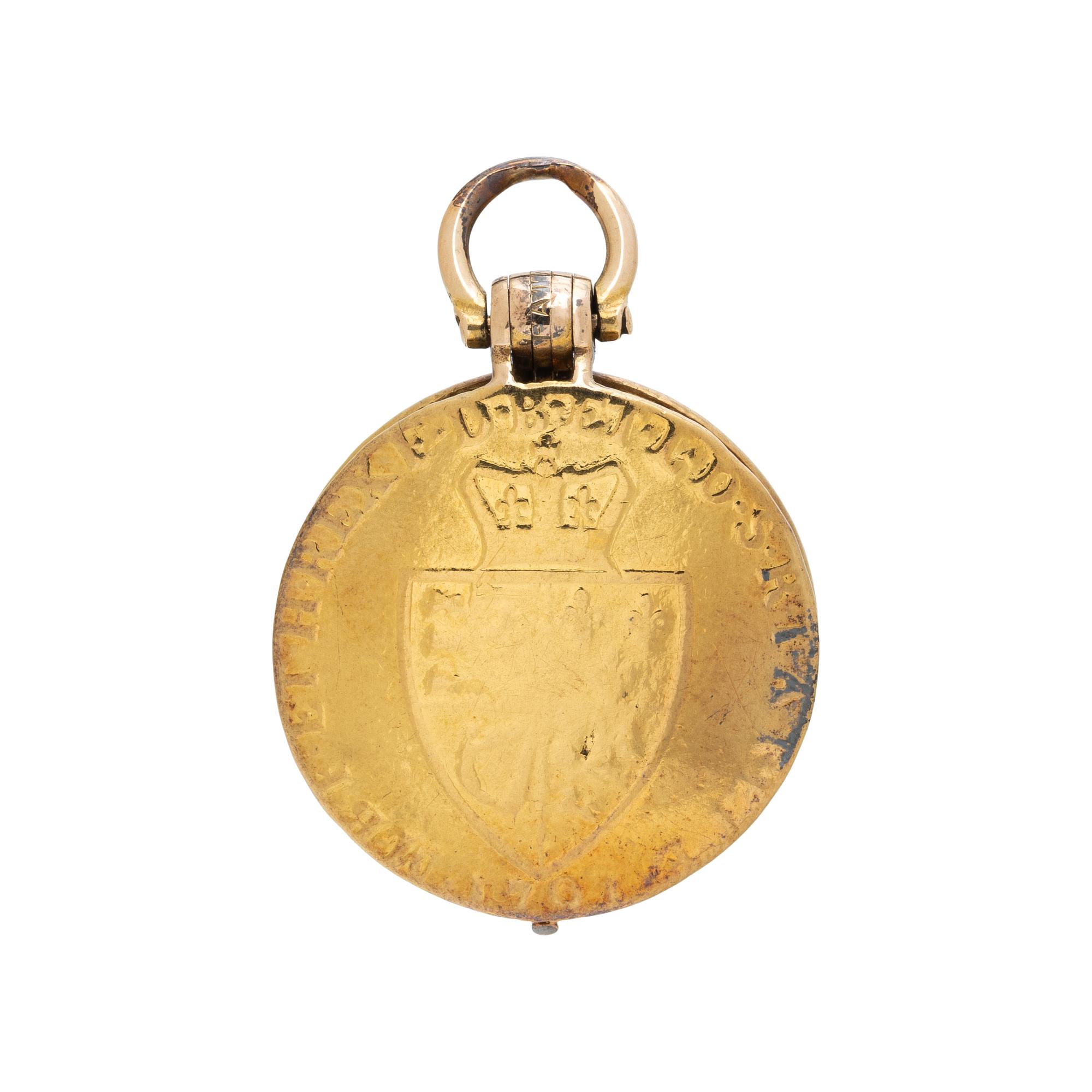 YELLOW GOLD LOCKET PENDANT