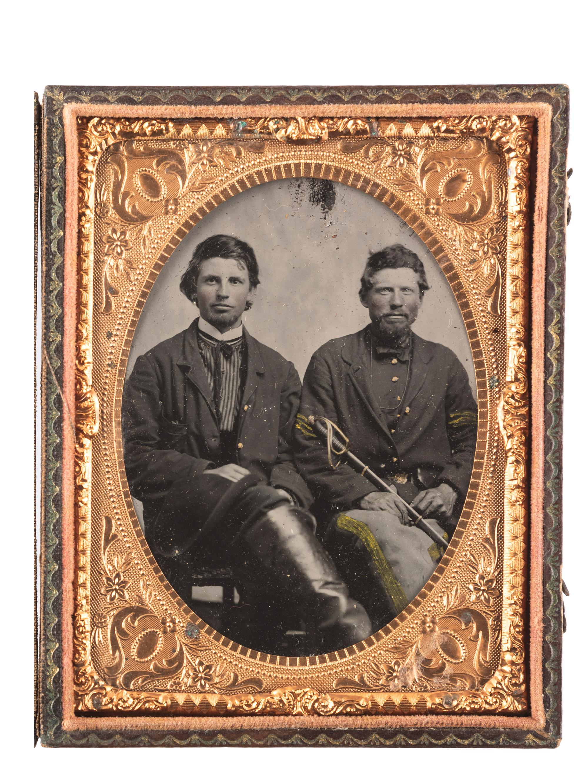 [CIVIL WAR]. Quarter plate tintype of two Union soldiers including a double-armed cavalryman.