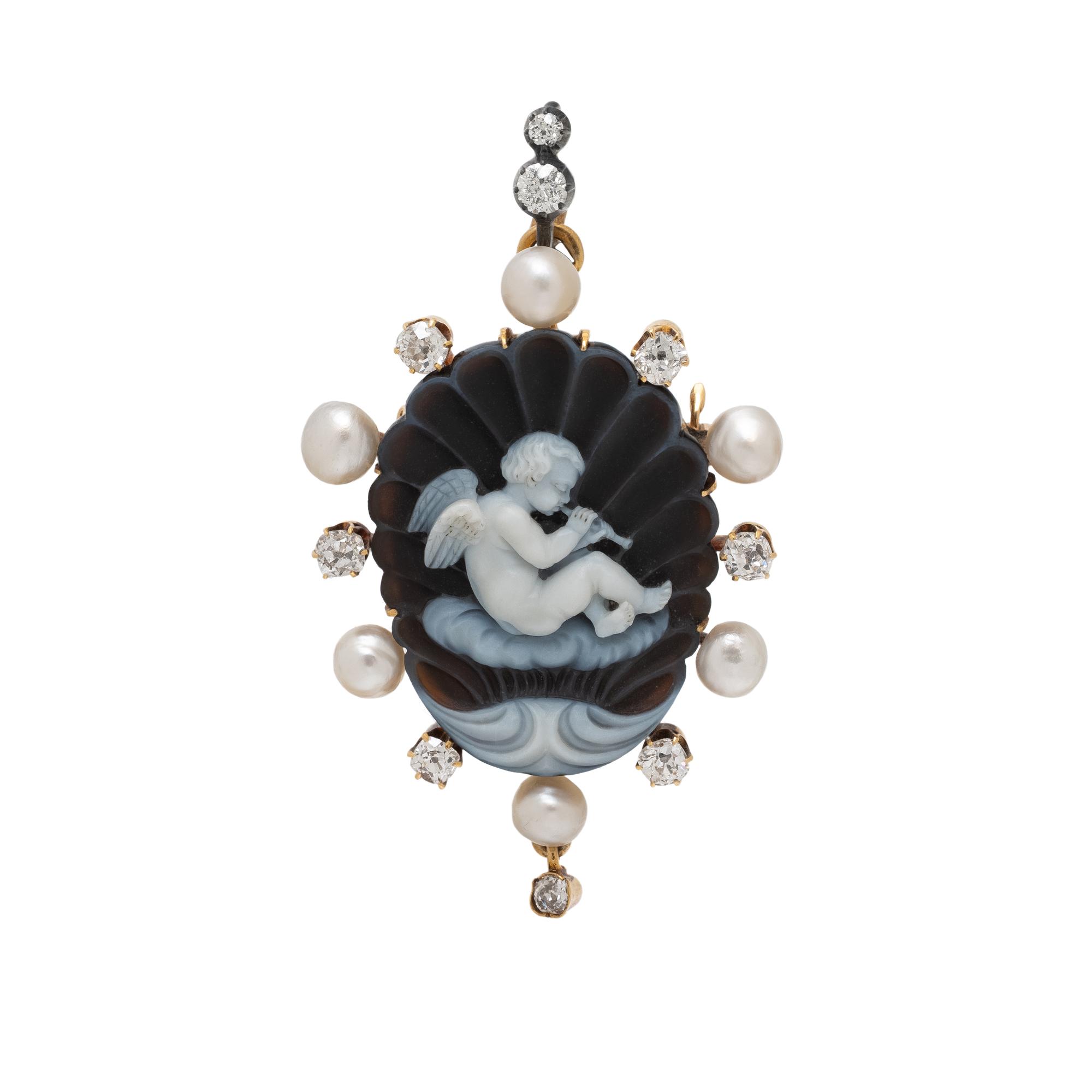 ANTIQUE, AGATE CHERUB CAMEO, DIAMOND, PEARL, AND YELLOW GOLD PENDANT BROOCH