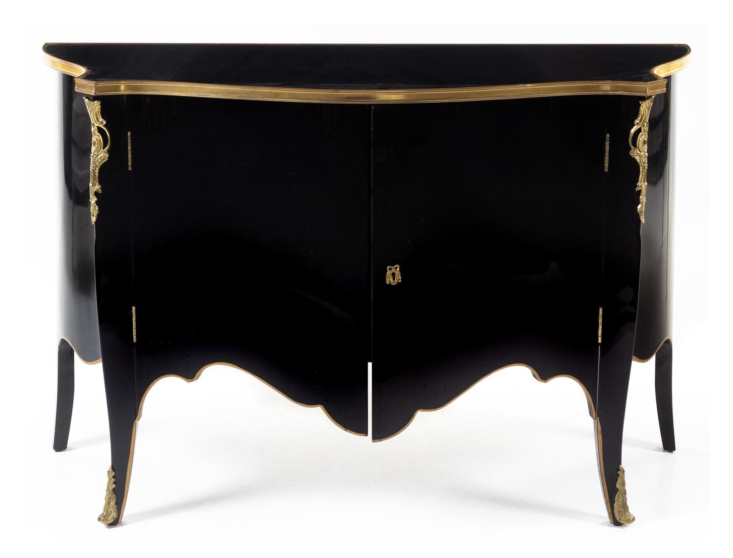 A Louis XV Style Gilt Bronze Mounted Lacquered Commode Height 33 x width 58 1/2 x depth 18 1/4 inches. — 20TH CENTURY