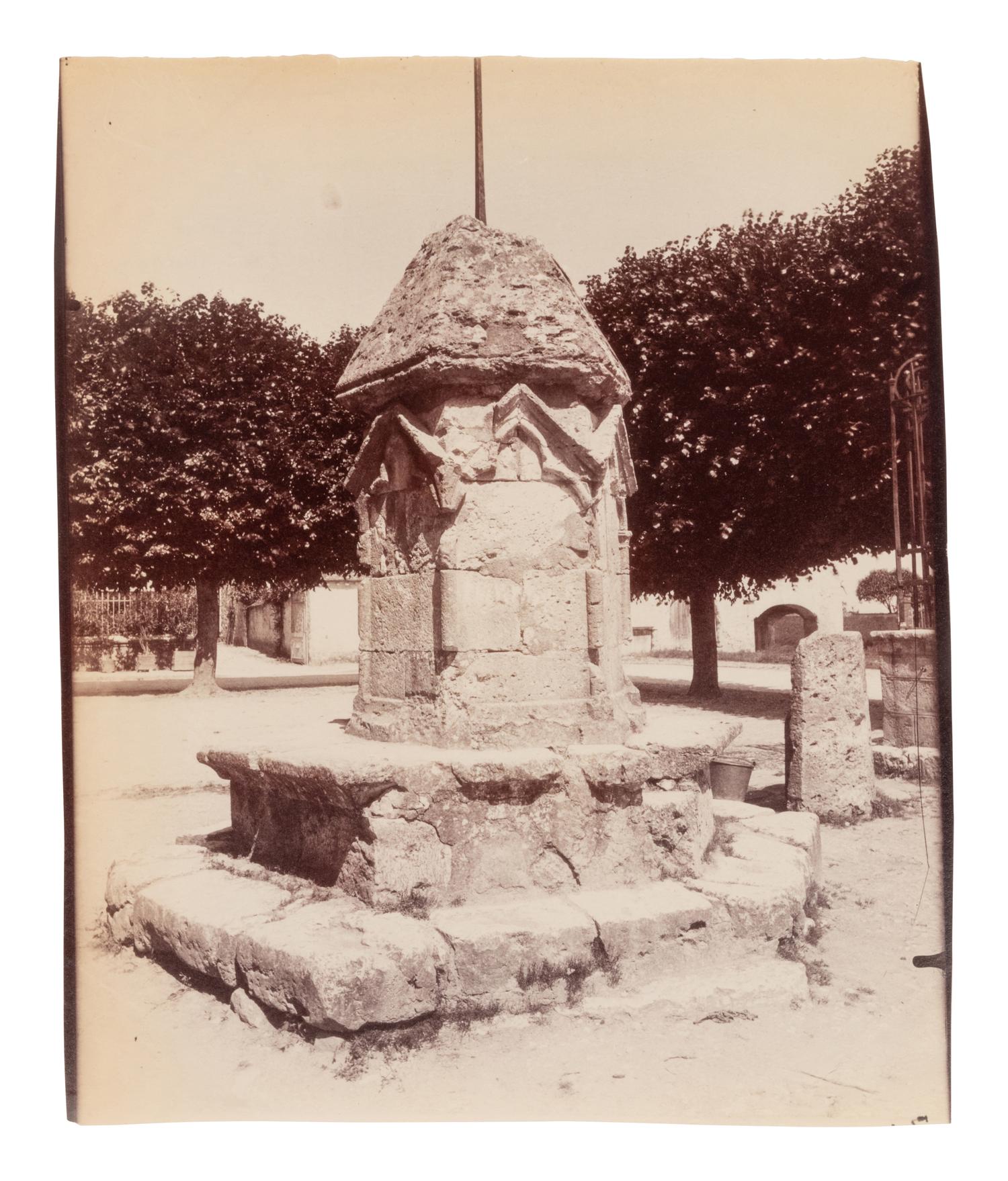 A pair of photographs depicting fountains ( Nantes - fontaine et Mairie, 1907; Provins ([vielle] fontaine [gothique]) , 1923)