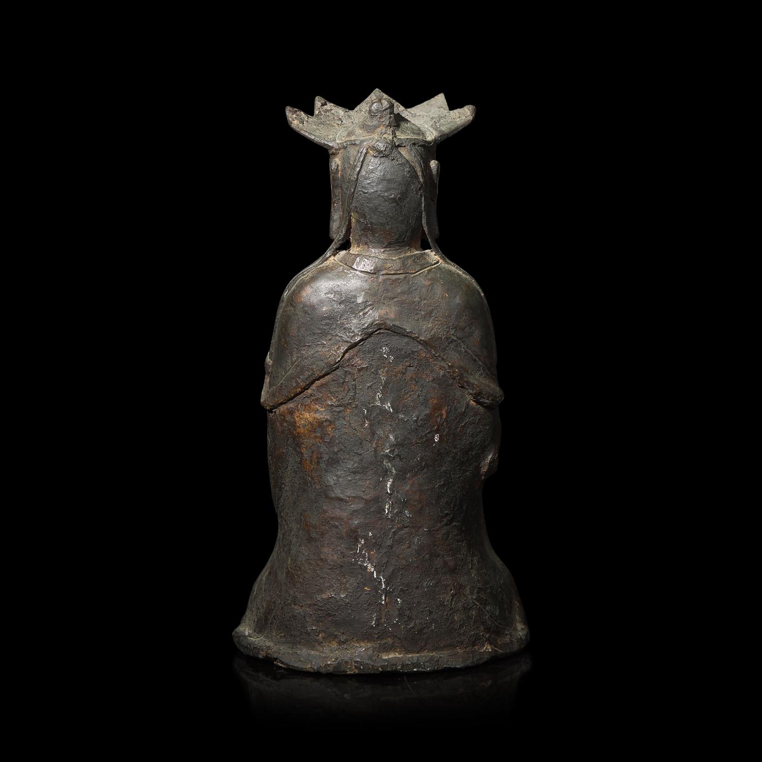 A Korean Bronze Figure of a Seated Shaman-Amida Buddha Preaching, Early Joseon Period, Circa 16th Century 約十六世紀朝鮮王朝 阿弥陀佛说法銅像