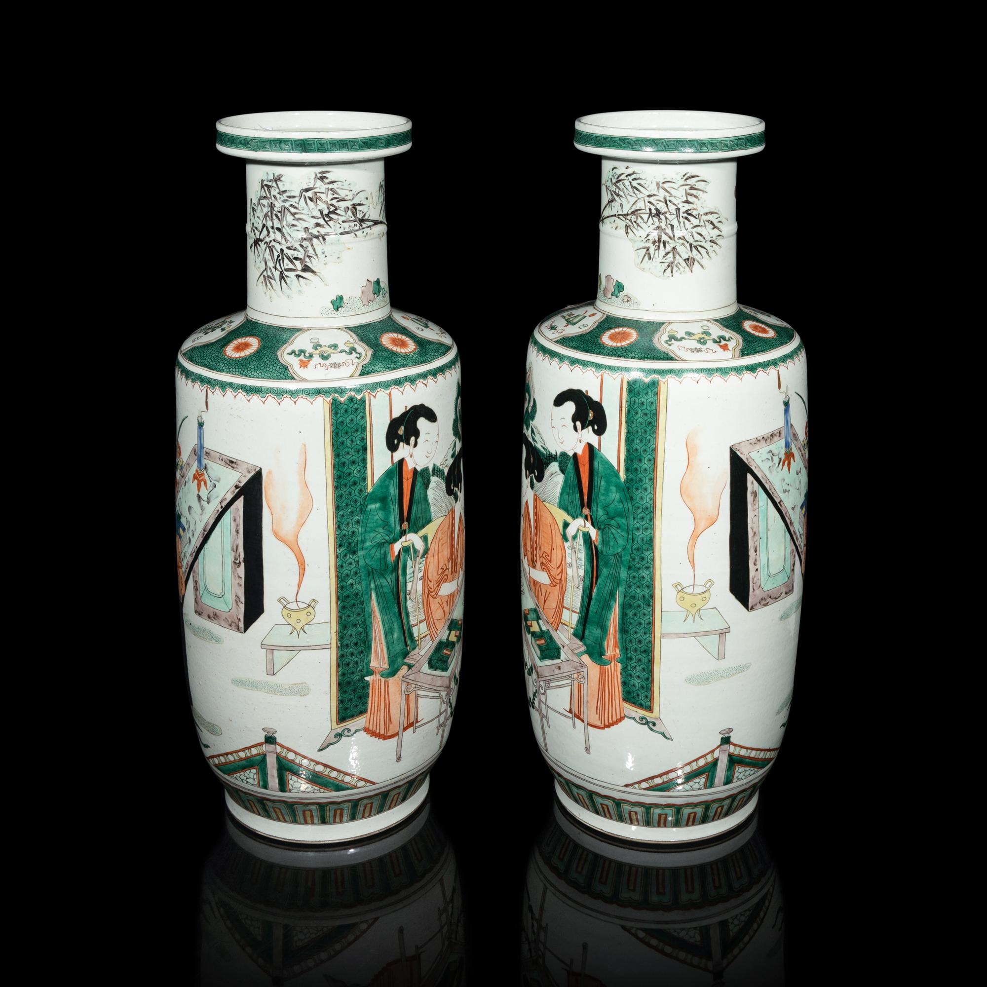 A Pair of Chinese Famille Verte Rouleau 'Ladies' Vases, 20th Century — 近代 五彩美人图棒槌瓶一对