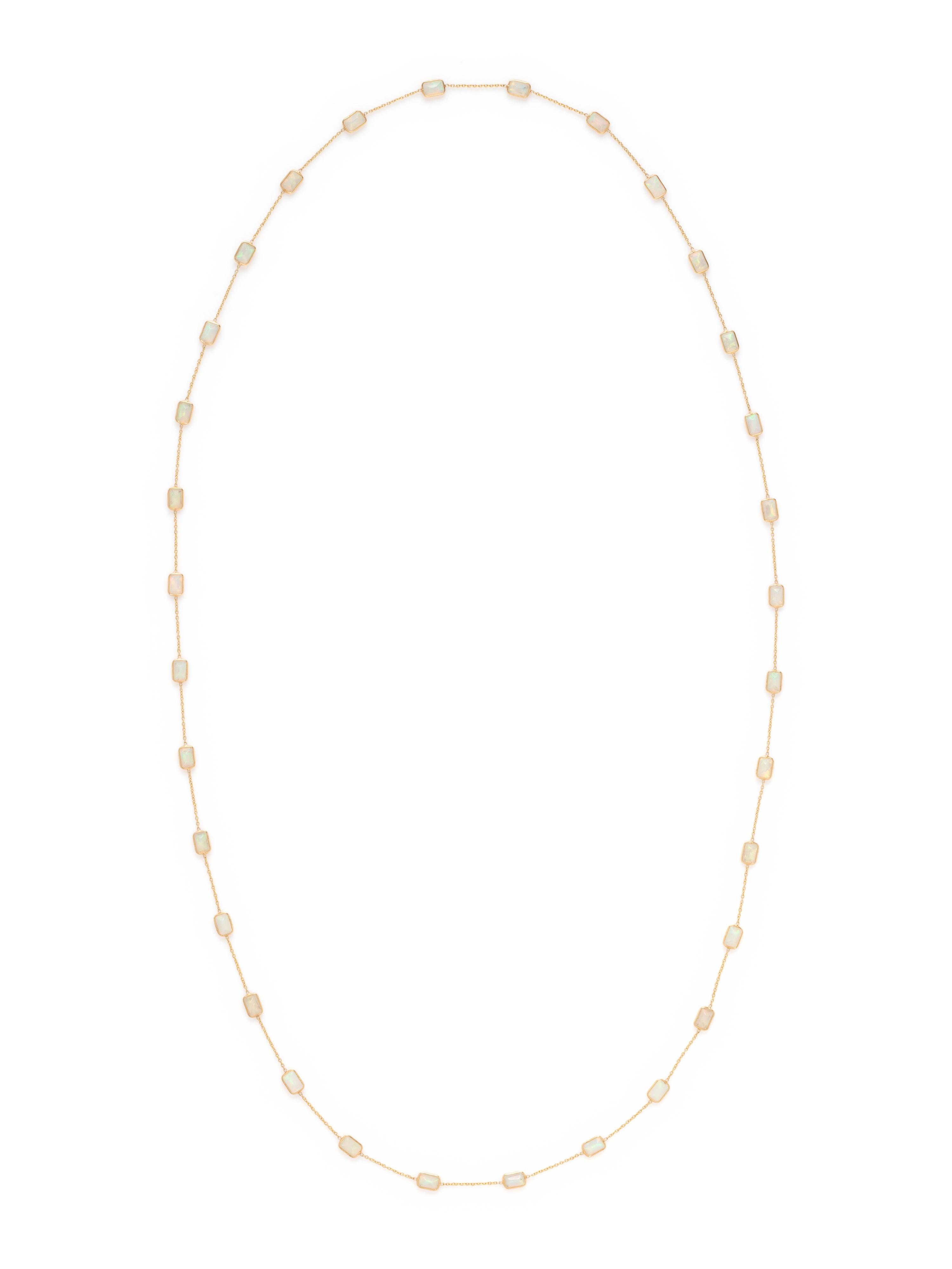 YELLOW GOLD AND OPAL NECKLACE