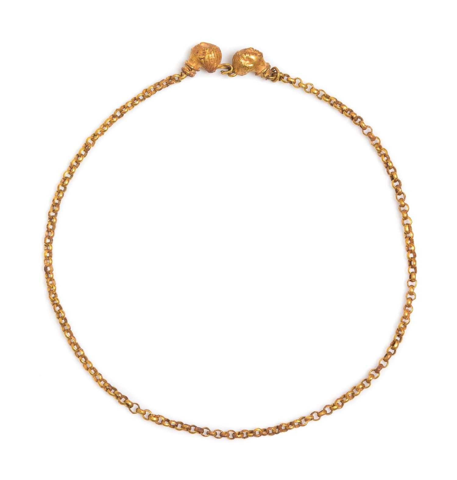 A Possibly Ancient Yellow Gold Necklace with Double Head Clasp, 12.60 dwts.