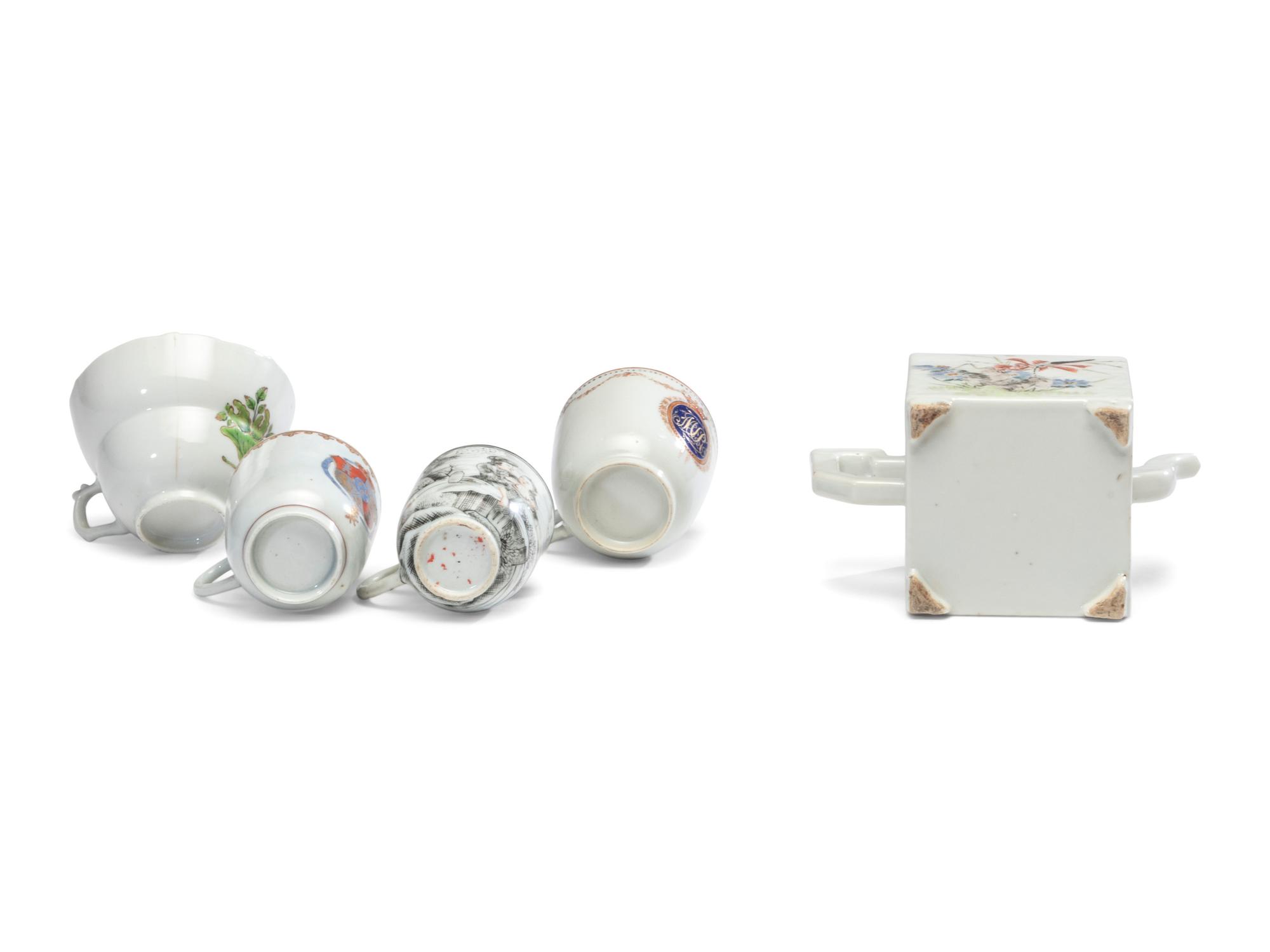 A Collection of Chinese Export Porcelain Articles