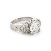 DIAMOND RING