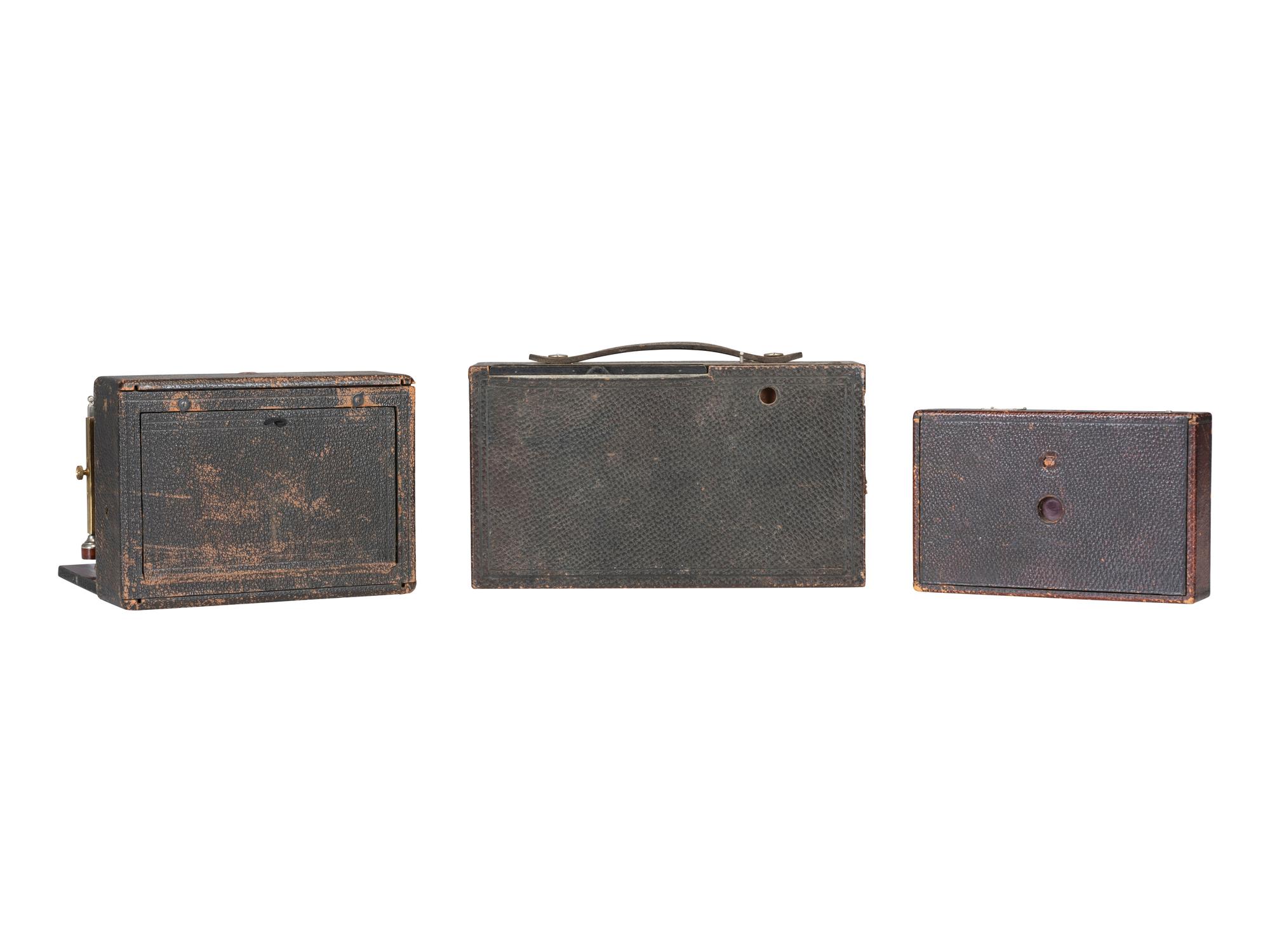 [EARLY PHOTOGRAPHY] 3 late 19th-early 20th century cameras, highlighted by Stereo Solograph camera.