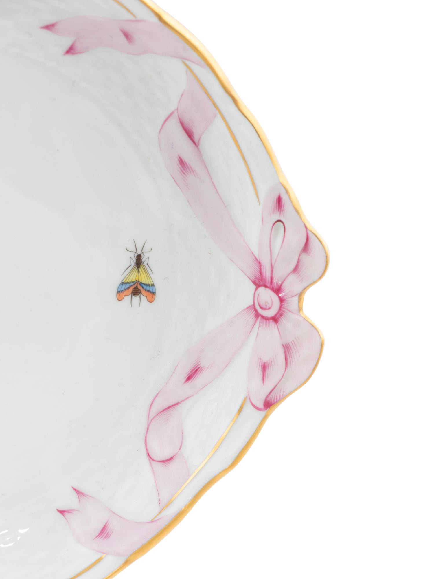 A Herend Rothschild Bird Porcelain Dinner Service