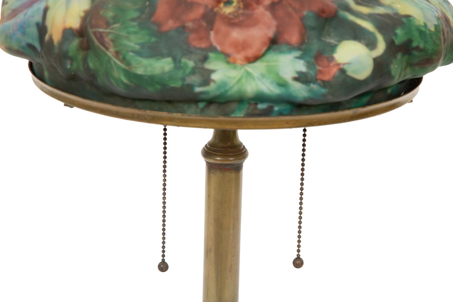 A Pairpoint Puffy Glass Poppy Table Lamp