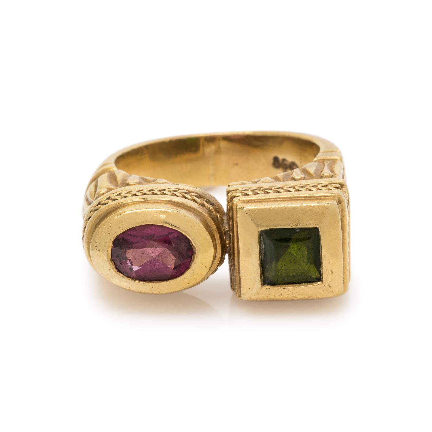 YELLOW GOLD AND TOURMALINE RING