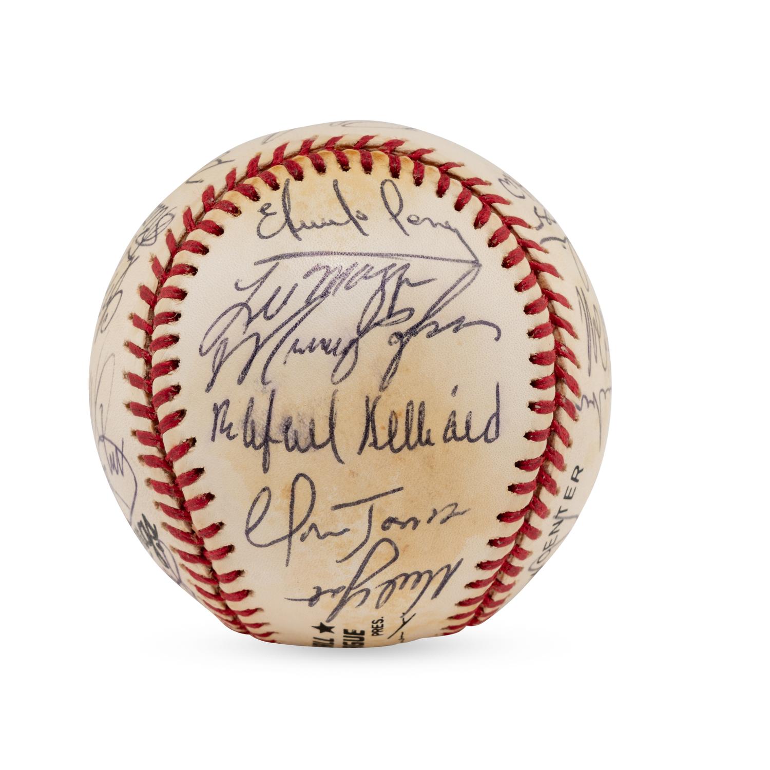 A 1995 World Series Champions Atlanta Braves Team Signed Autograph Baseball (Beckett Authentication Services Letter of Authenticity)