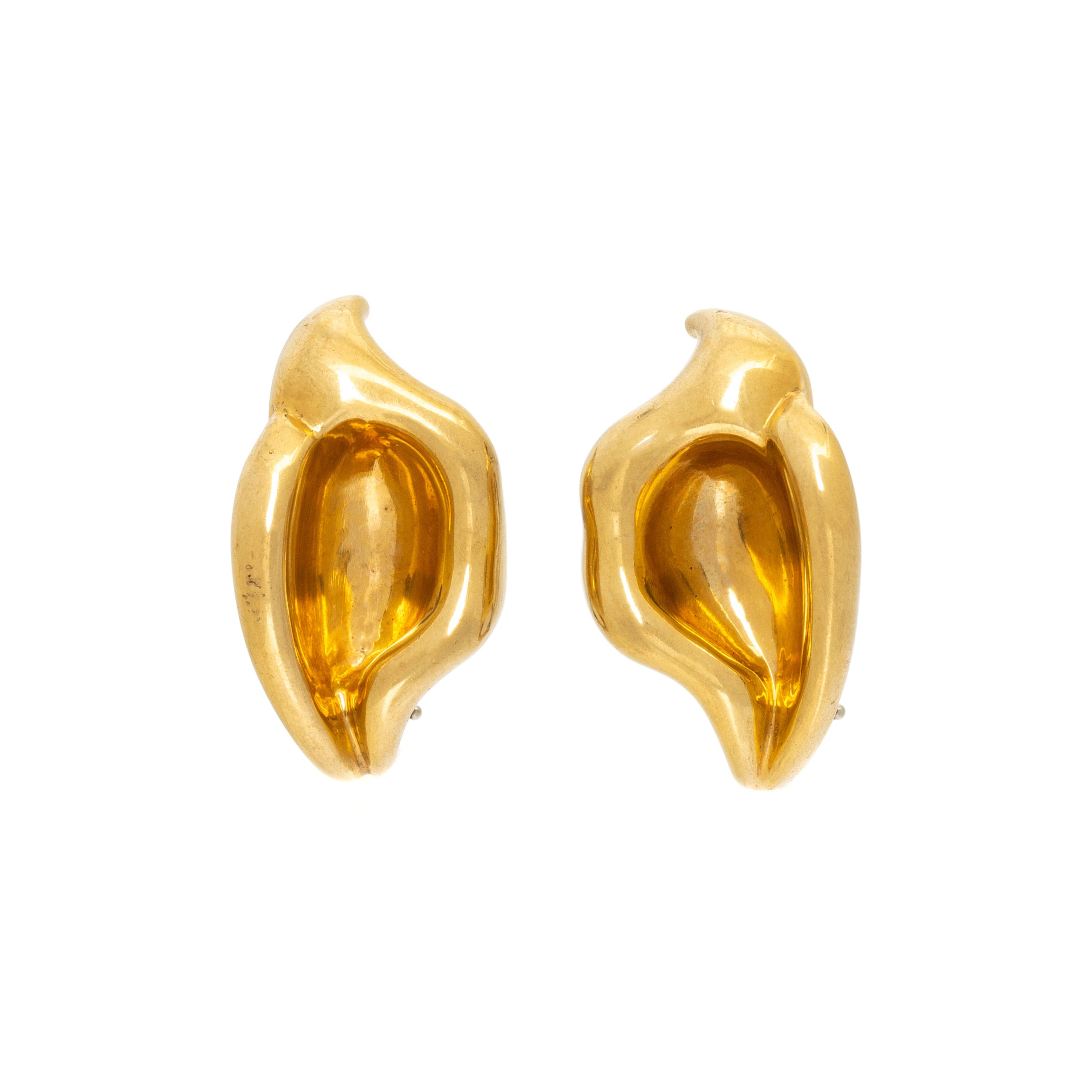 TIFFANY & CO., ELSA PERETTI, YELLOW GOLD 'CALLA LILY' EARRINGS