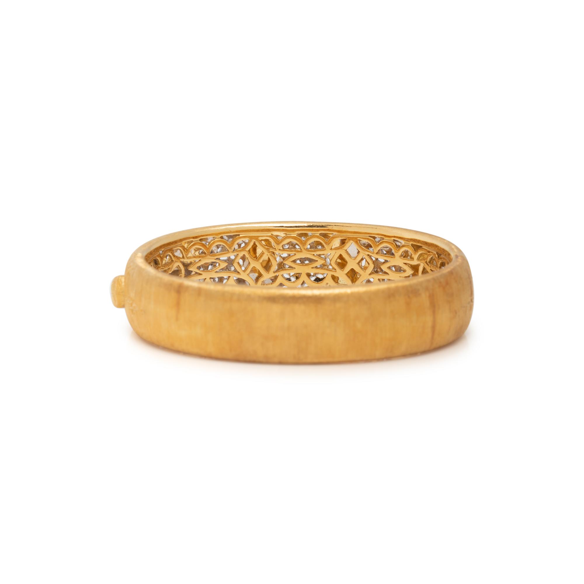 BICOLOR GOLD AND DIAMOND BANGLE BRACELET