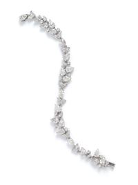 DIAMOND CLUSTER BRACELET