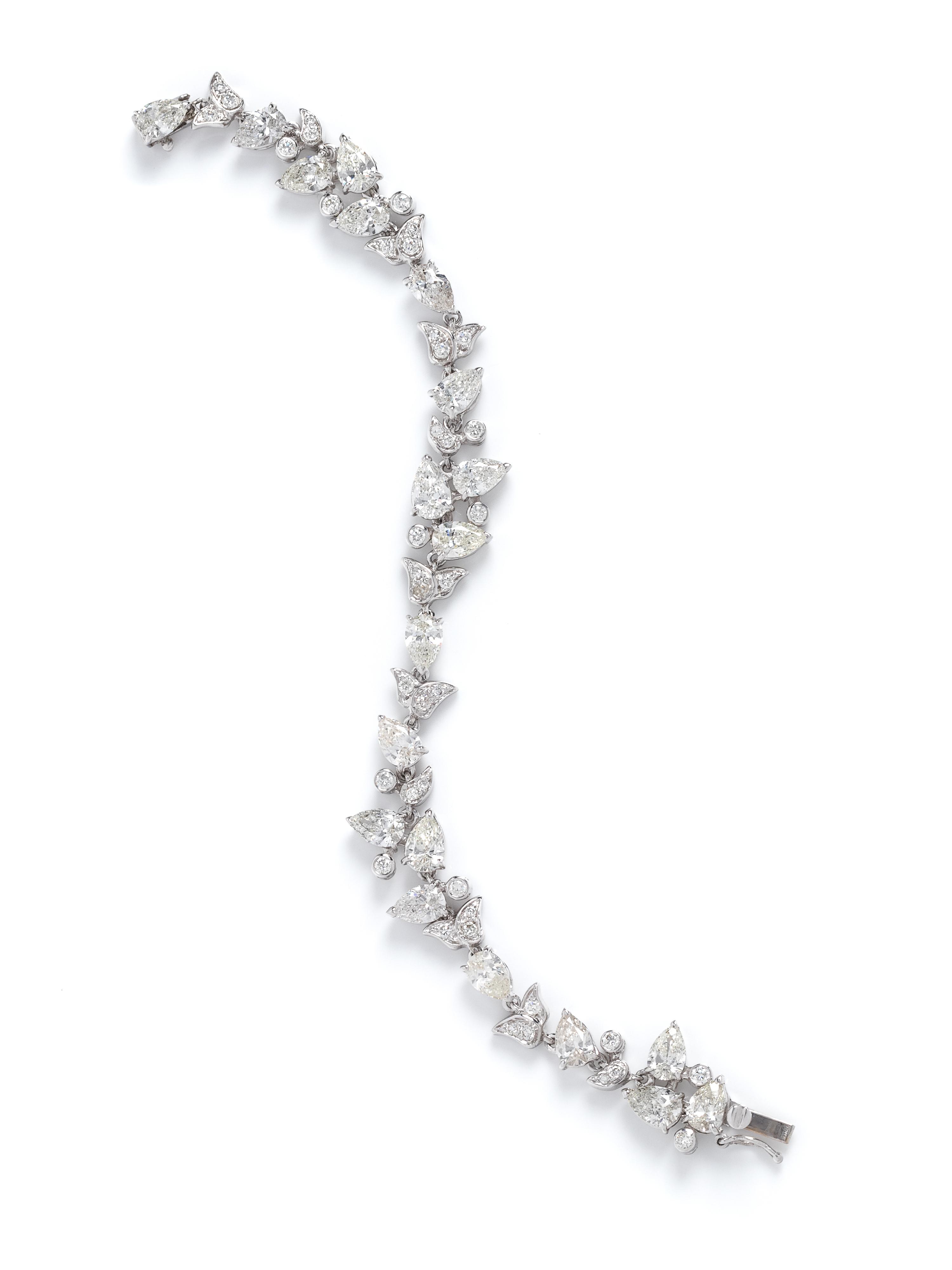 DIAMOND CLUSTER BRACELET
