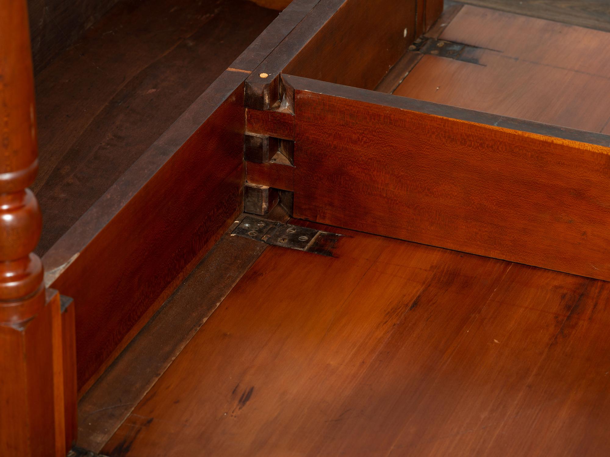 A Late Federal Cherrywood Drop-Leaf Dining Table (Please send consignor donation receipt once donated)
